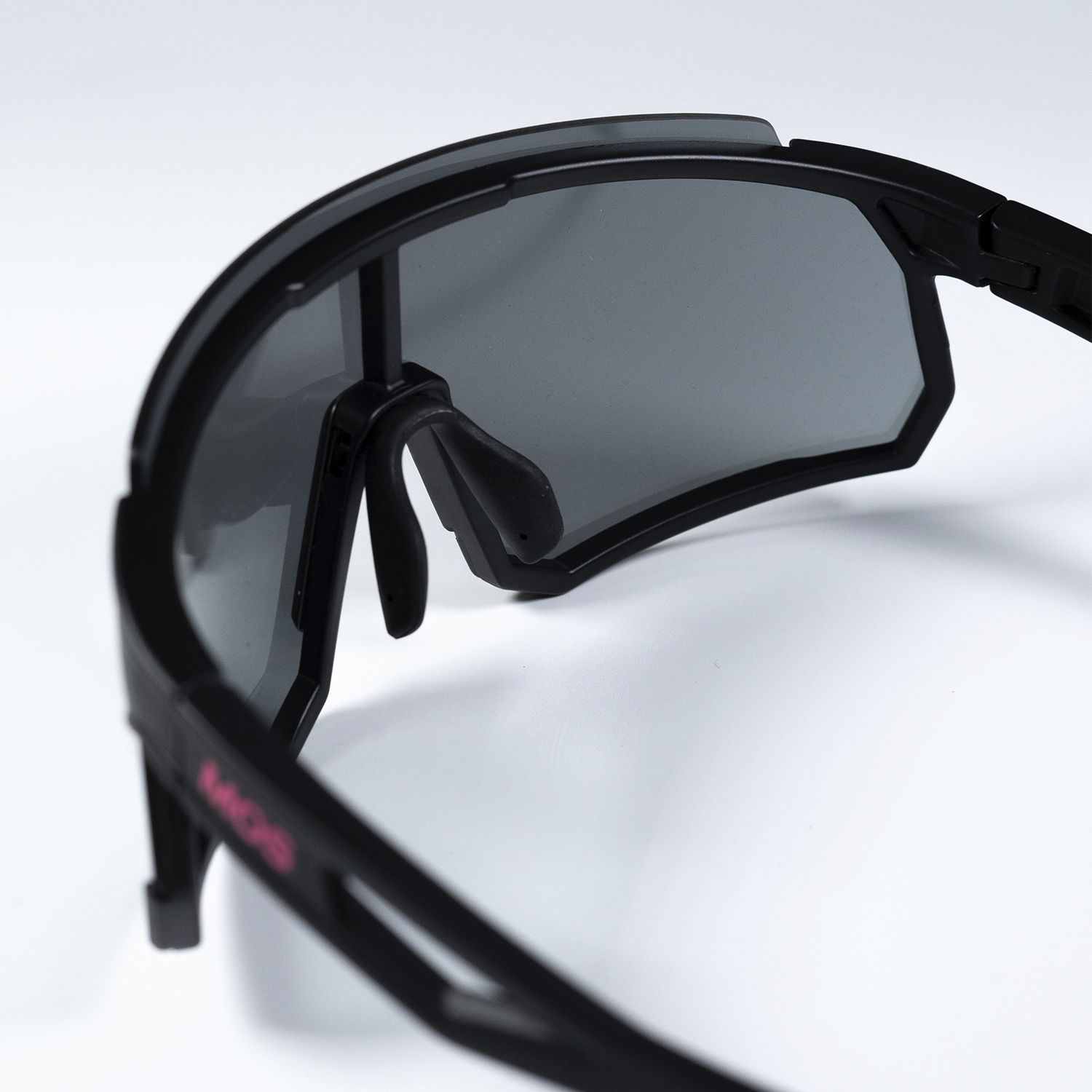 MOS EYEWEAR GAFAS DE SOL DEPORTIVAS MENORCA ALL BLACK - Imagen 3