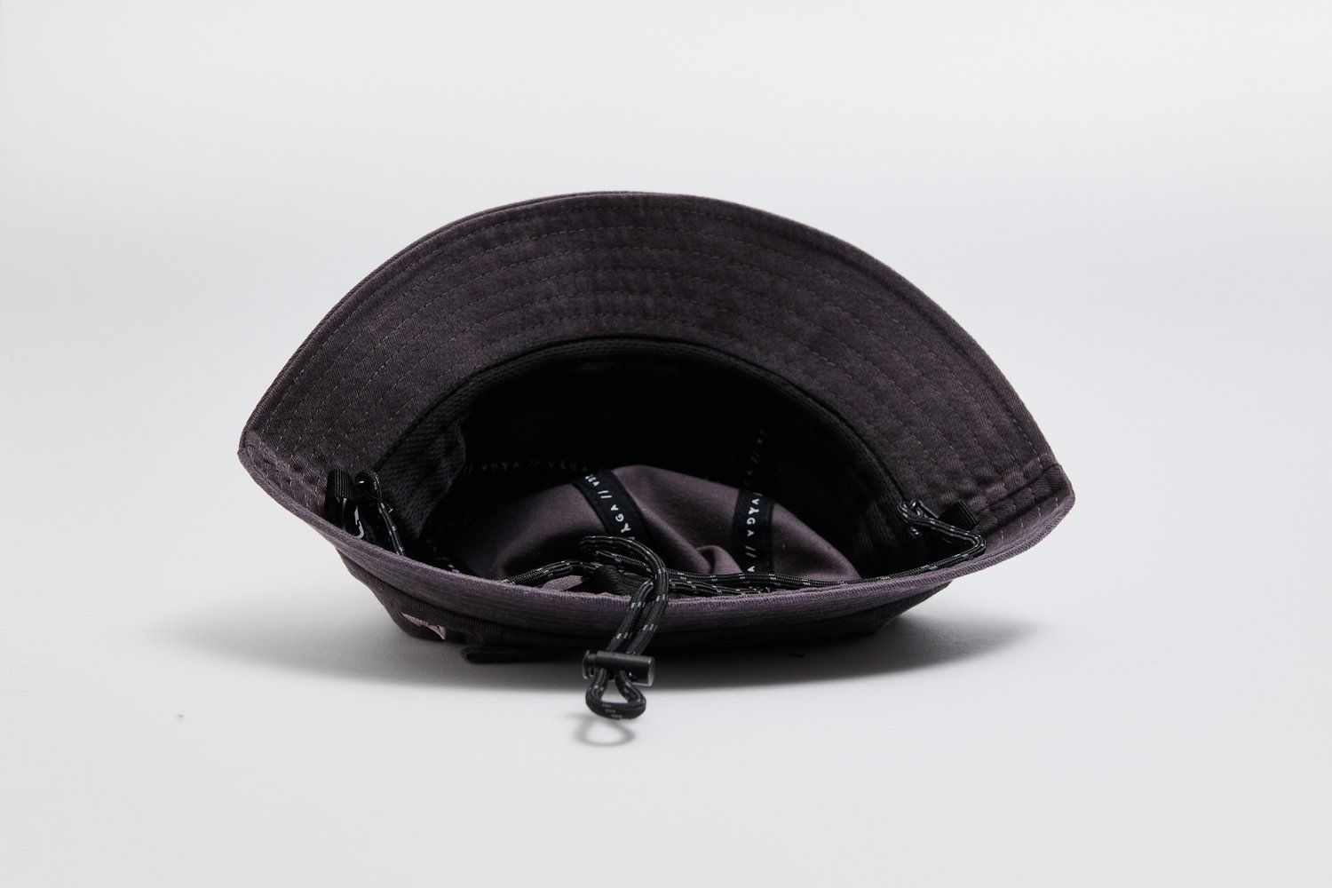 VÅGA SOMBRERO DE ALGODON LAVADO CHARCOAL / BLACK - Imagen 2