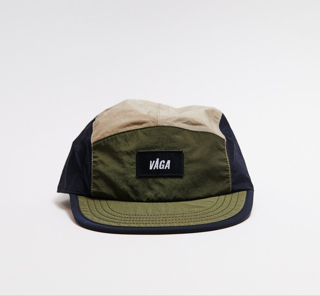 VÅGA GORRA DEPORTIVA PACER NAVY BLUE / UTLITY GREEN / TAUPE