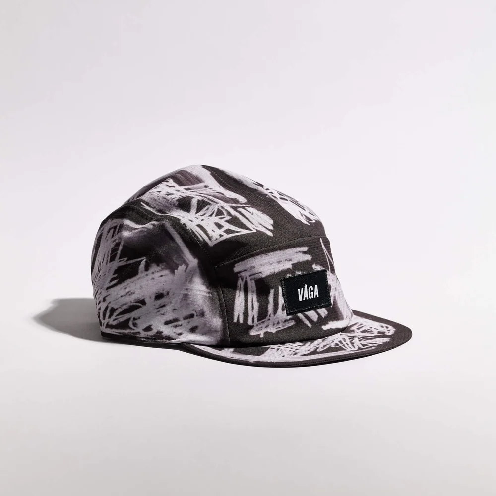 VÅGA GORRA DEPORTIVA SCRIBBLE BLACK / WHITE - Imagen 2