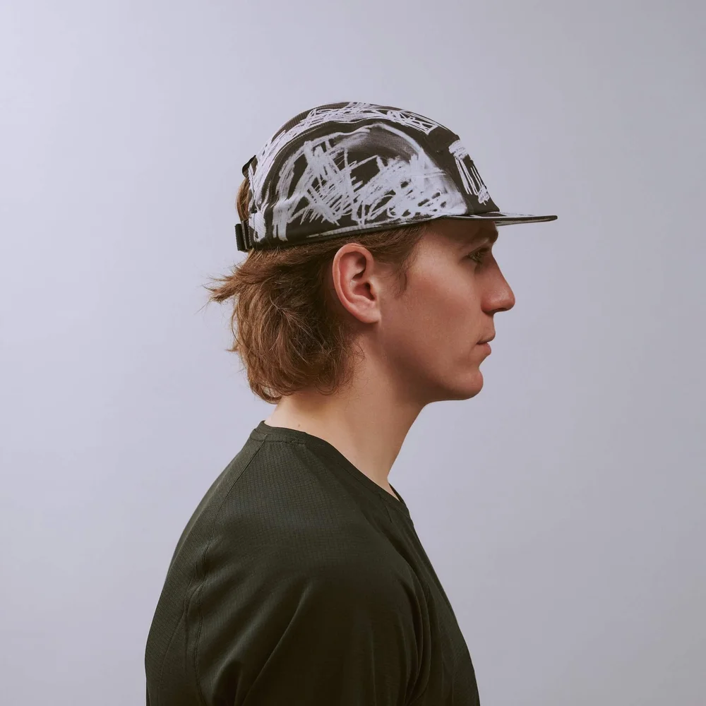 VÅGA GORRA DEPORTIVA SCRIBBLE BLACK / WHITE - Imagen 5