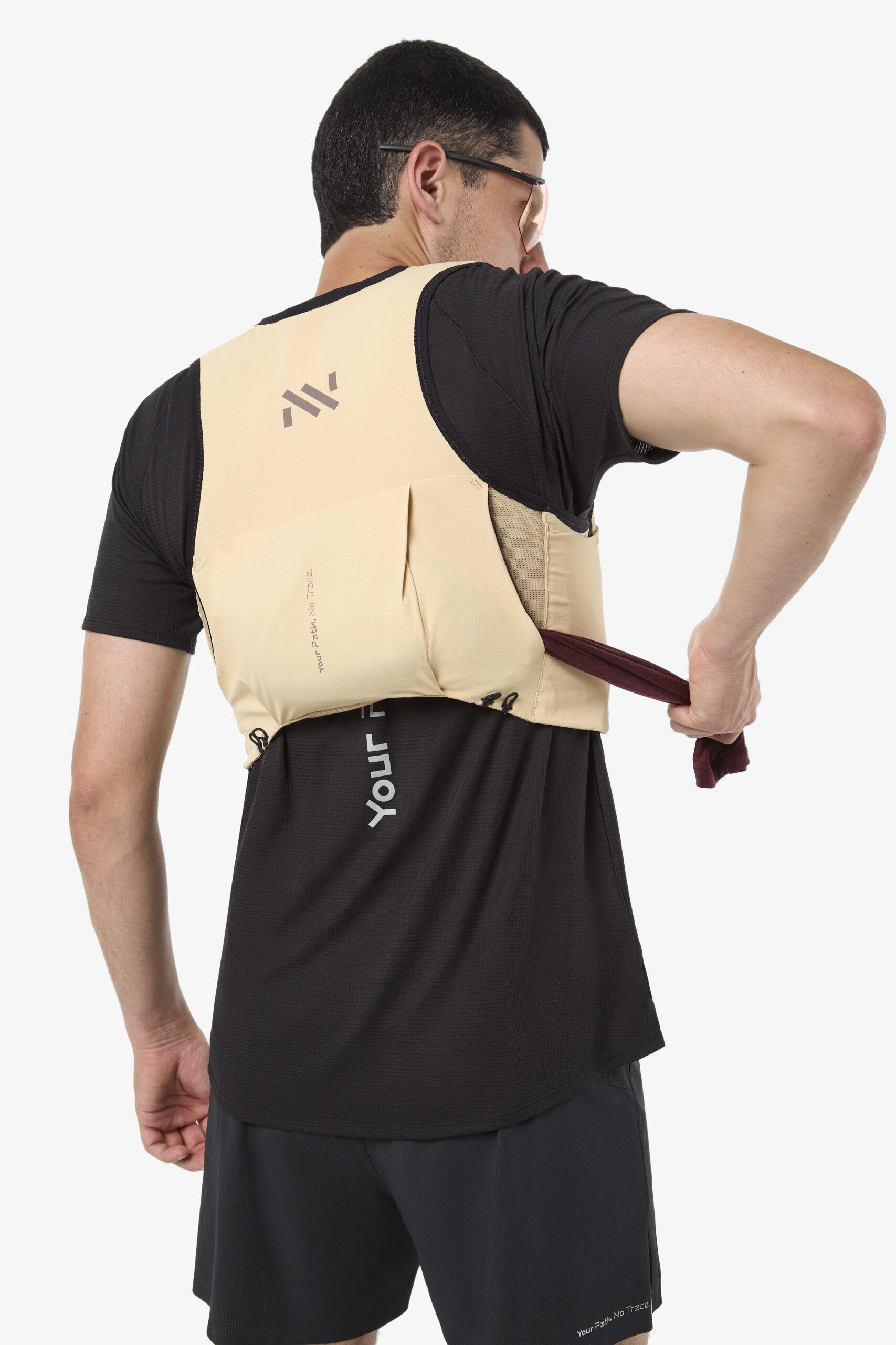 NNORMAL MOCHILA CHALECO MODULAR TRAIL BEIGE - Imagen 9