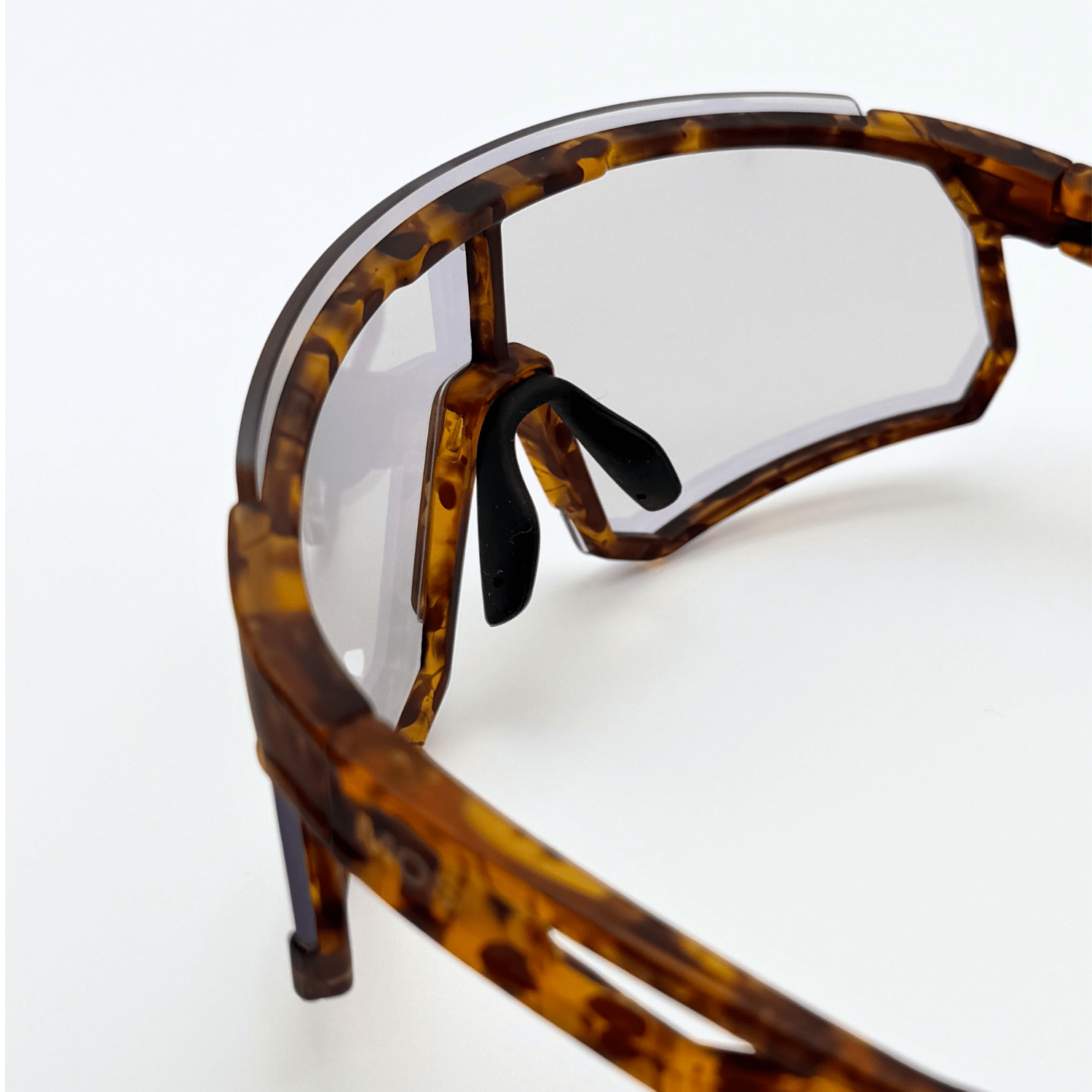 MOS EYEWEAR GAFAS DE SOL DEPORTIVAS MENORCA TIGER FOTOCROMÁTICA EVO - Imagen 3